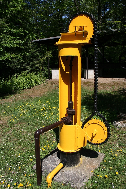 a 098